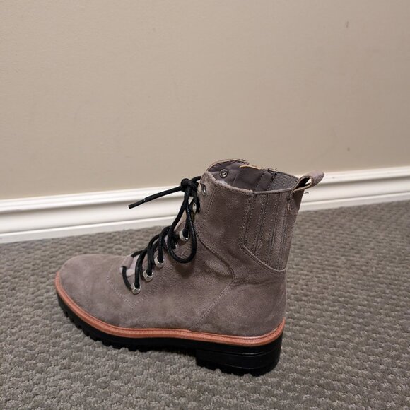 EUC Nine West Ivani Sherpa Combat Boots Size 6.5 Taupe Colour - Picture 4 of 7